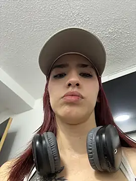 Show de Elodiee_Roussee na webcam
