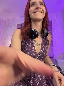 Živý XXX chat Elodiee_Roussee