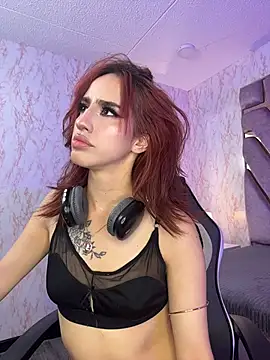 Elodiee_Roussee Adlı Modelin Web Kamerası Şovu