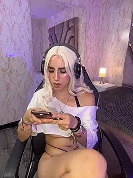 Elodiee_Roussee's Live XXX Chat