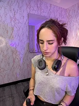 Elodiee_Roussee's Live XXX Chat
