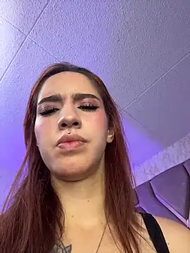 Webkamerová show Elodiee_Roussee