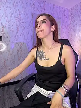 Elodiee_Roussee Pertunjukan Webcam