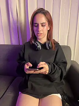 Elodiee_Roussee Pertunjukan Webcam