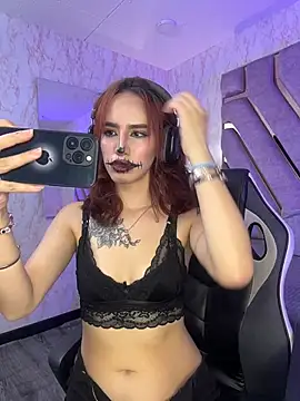Show de Elodiee_Roussee na webcam