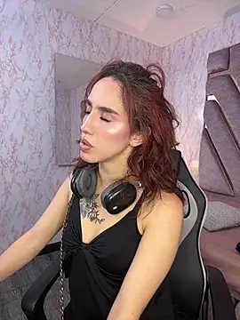 Show de Elodiee_Roussee na webcam