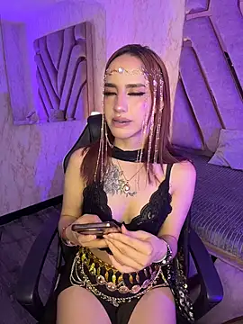 Elodiee_RousseeのライブXXXチャット