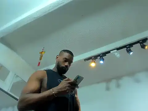 Tafari_Zulu1 Show in webcam