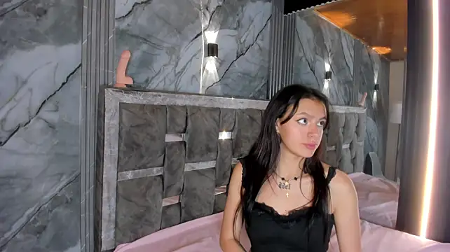 Chloe_bratzz Webcamshow