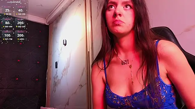 Chat +18 de Chloe_bratzz ao vivo
