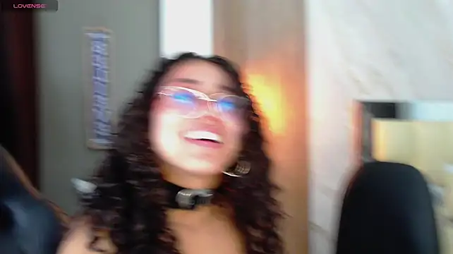 הופעת וובקאם של sharon_dawn