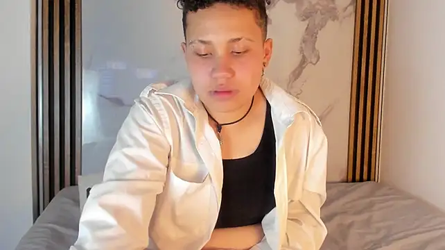 BullSmoke19 Webcam show