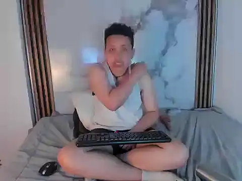 BullSmoke19's Webcam Show