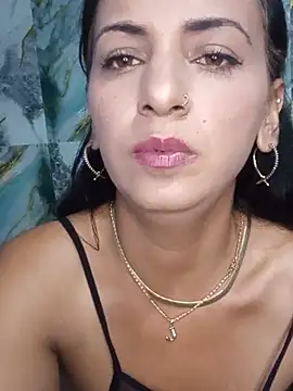 Show de SQUIRT_MILF_PVT na webcam