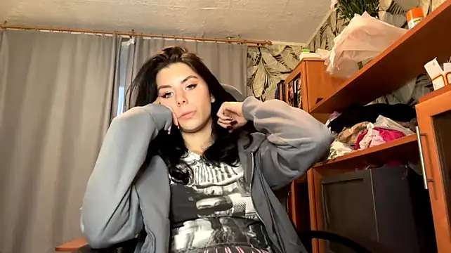 LilyMinimum Chat XXX in diretta