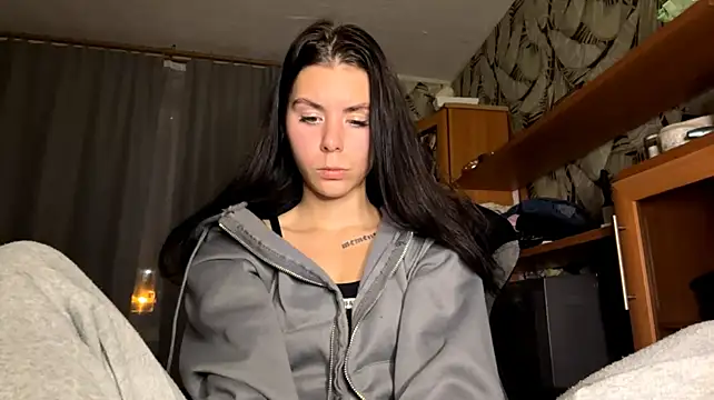 دردشة LilyMinimum الجنسية المباشرة