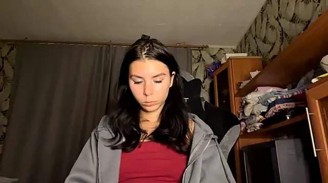 LilyMinimum: απευθείας συνομιλία ΧΧΧ