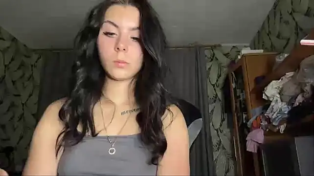 แชท XXX สดของ LilyMinimum