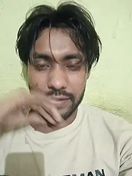 Pertunjukan Kamera Web deshighoda1
