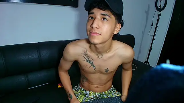 ryan_g777 Webcam Show
