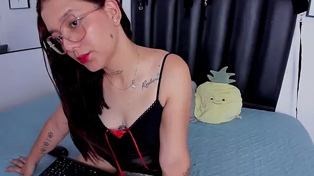 Laiia's Live XXX Chat
