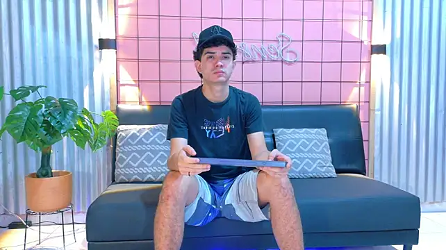 Alejo_twiink Webcam-Show