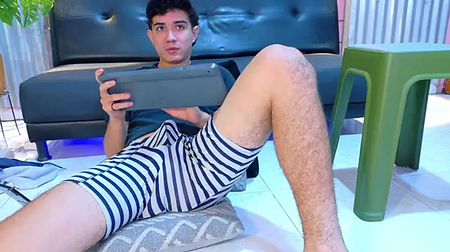 Alejo_twiink Webcam Show