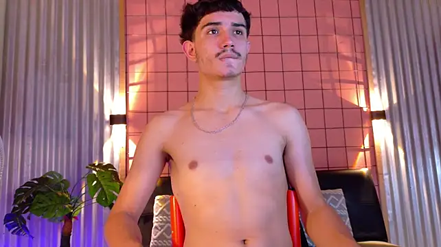 Pokazy przed kamerką – Alejo_twiink