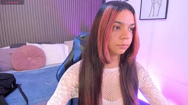 CaeliThalyana's Webcam Show