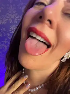 BiancaDiluchi's Live XXX Chat