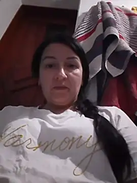 Show modela MonAmour37 na web-kameri