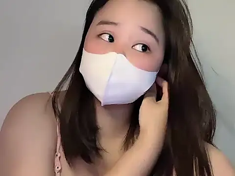 Nhungnhung201 网络视讯表演