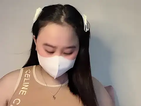 Nhungnhung201 网络视讯表演