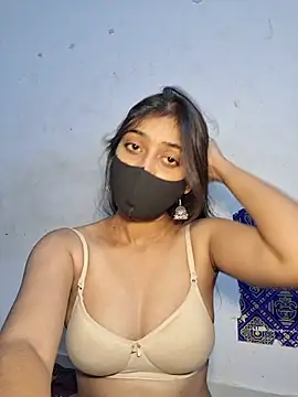 aparnathakur Chat XXX in diretta