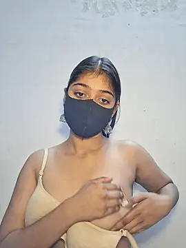 aparnathakur's Live XXX Chat
