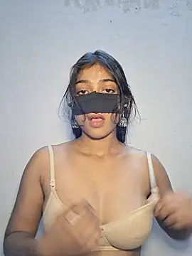 aparnathakurのライブXXXチャット