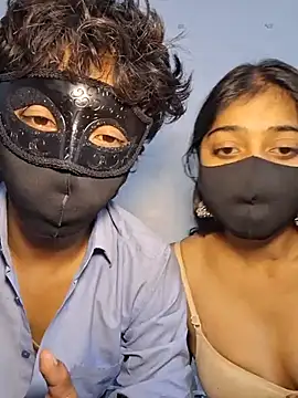 Show modela aparnathakur na web-kameri