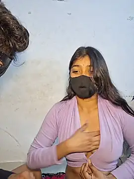 Show modela aparnathakur na web-kameri
