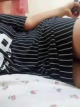 Farah-_nono's Webcam Show
