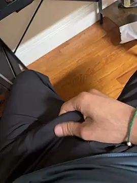 عرض كام AdityaMonster