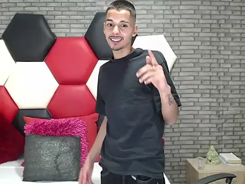 Thristan05 Webcam show
