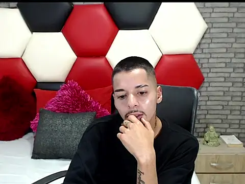 Show de Thristan05 na webcam