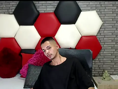 Thristan05 Webcam-Show
