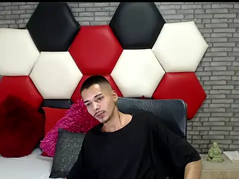 Thristan05 Webcam show