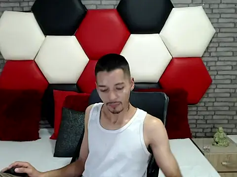 Thristan05 Webcam-Show
