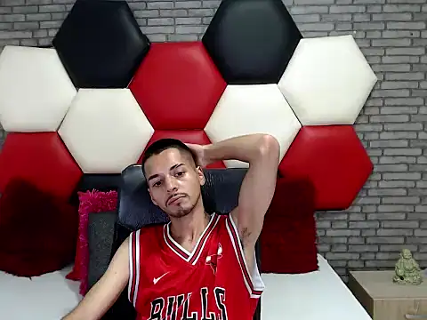 Thristan05 Webcam Show
