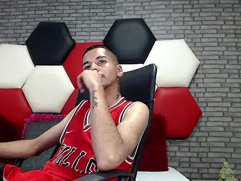 Show de Thristan05 na webcam