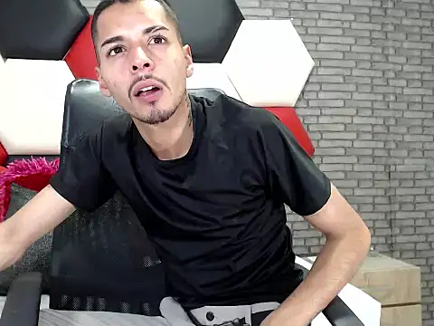 Thristan05 Webcam show
