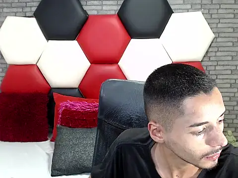 Thristan05 Webcam show