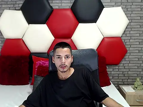 Thristan05 Webcam Show